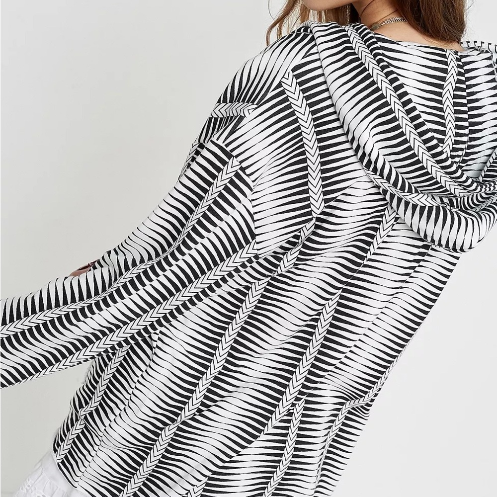 Urban Outfitters Black and White Bodhi Striped Hoodie - Picture 11 of 11